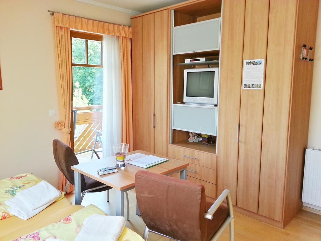Gastehaus Zur Schonen Aussicht Acomodação com café da manhã Spitz an der Donau Quarto foto